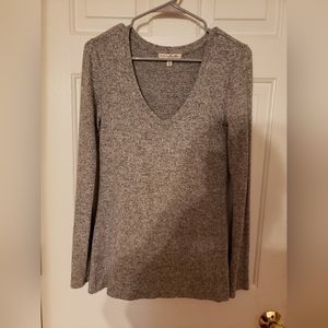 Express. Long Sleeve. Medium.
